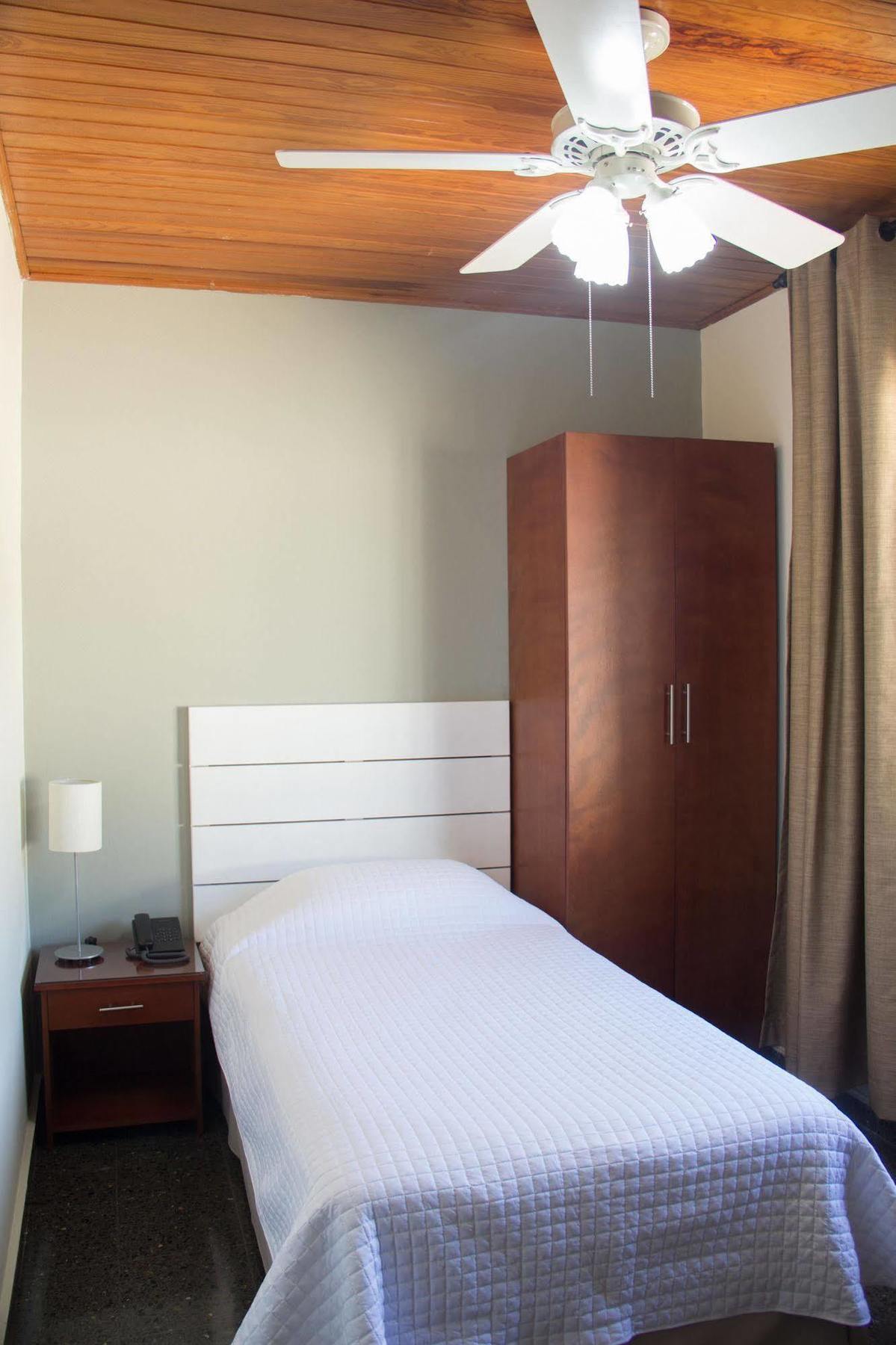 Maria Jose Suites San Salvador Luaran gambar